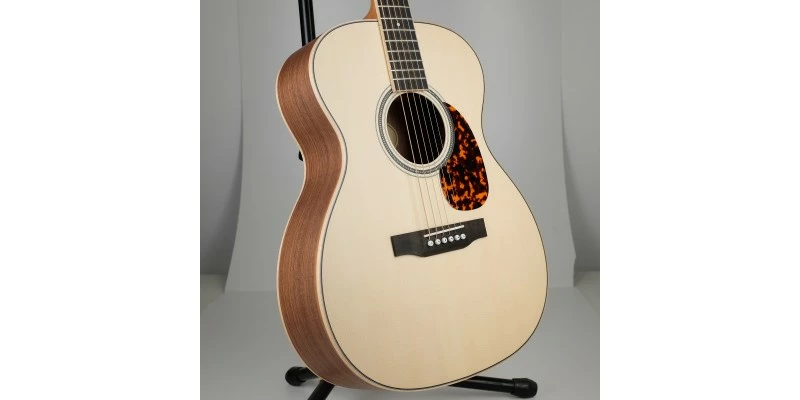 New 💯 Larrivee OM-03 Walnut Limited Edition 👏 5 New 💯 Larrivee OM-03 Walnut Limited Edition 👏 - Image 3