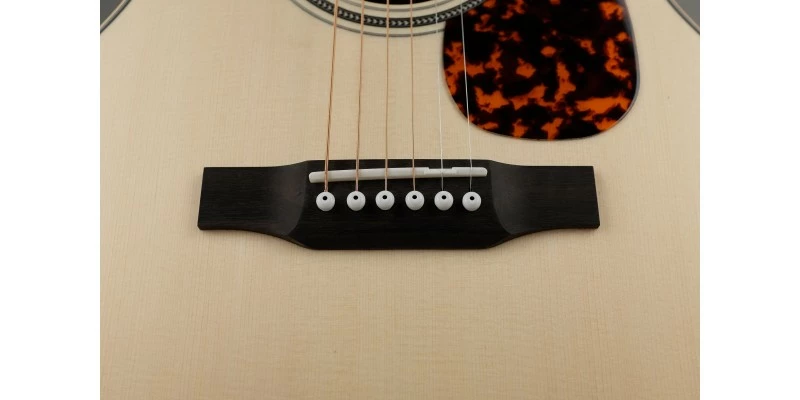 New 💯 Larrivee OM-03 Walnut Limited Edition 👏 8 New 💯 Larrivee OM-03 Walnut Limited Edition 👏 - Image 6