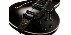 Discount 🎉 VOX S66B Bobcat Bigsby Jet Black ⌛ -Cheap Guitar Store vox bobcat s66b bigsby jet black body detail